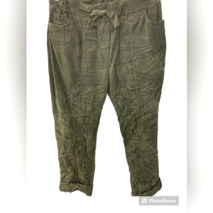 Corduroy jogger green, made in Italy NWT